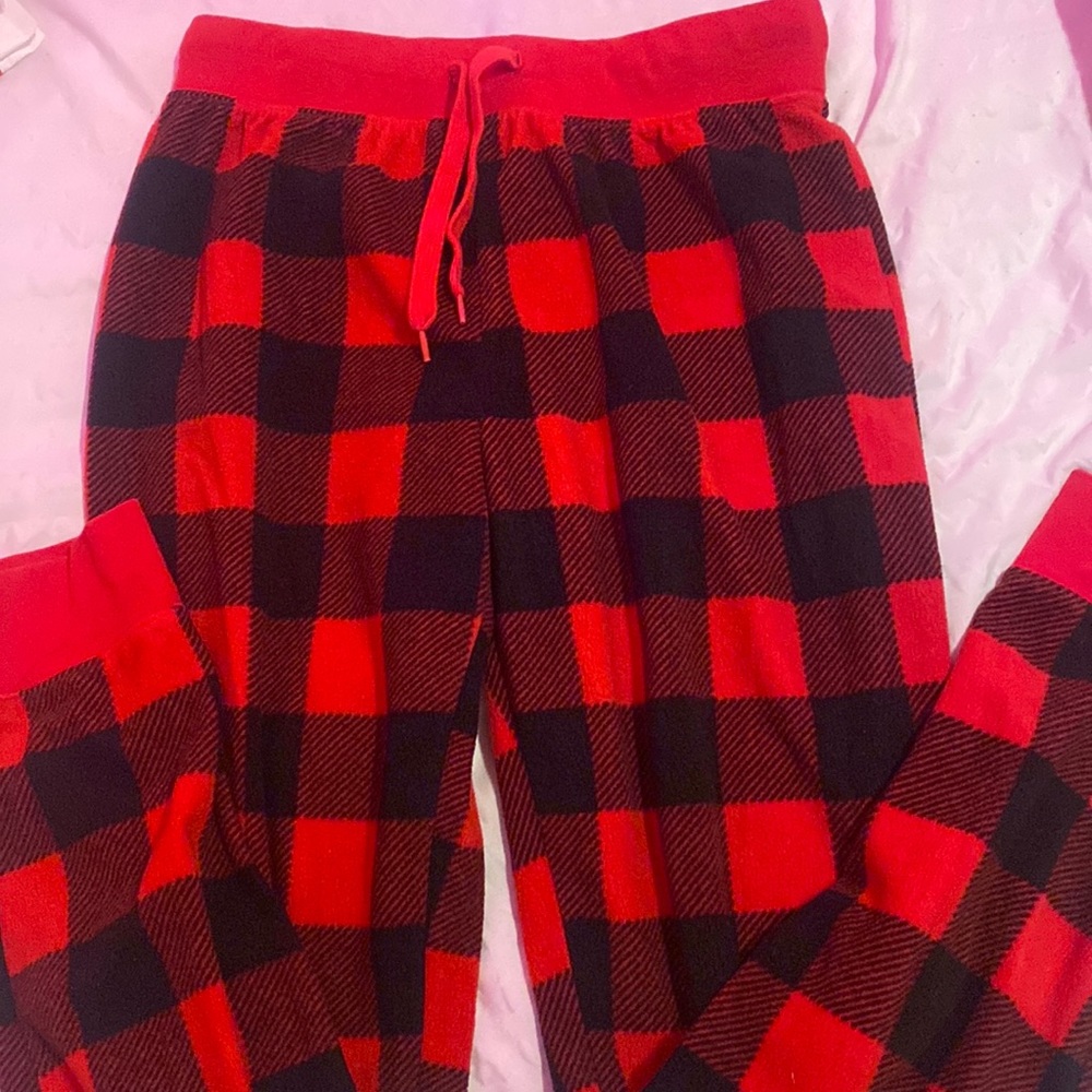 AERO black and red sweatpants
